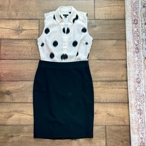 AT•Sleeveless Blouse